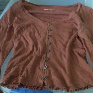 ruffle bottom, bottom up, low cut, long sleeve